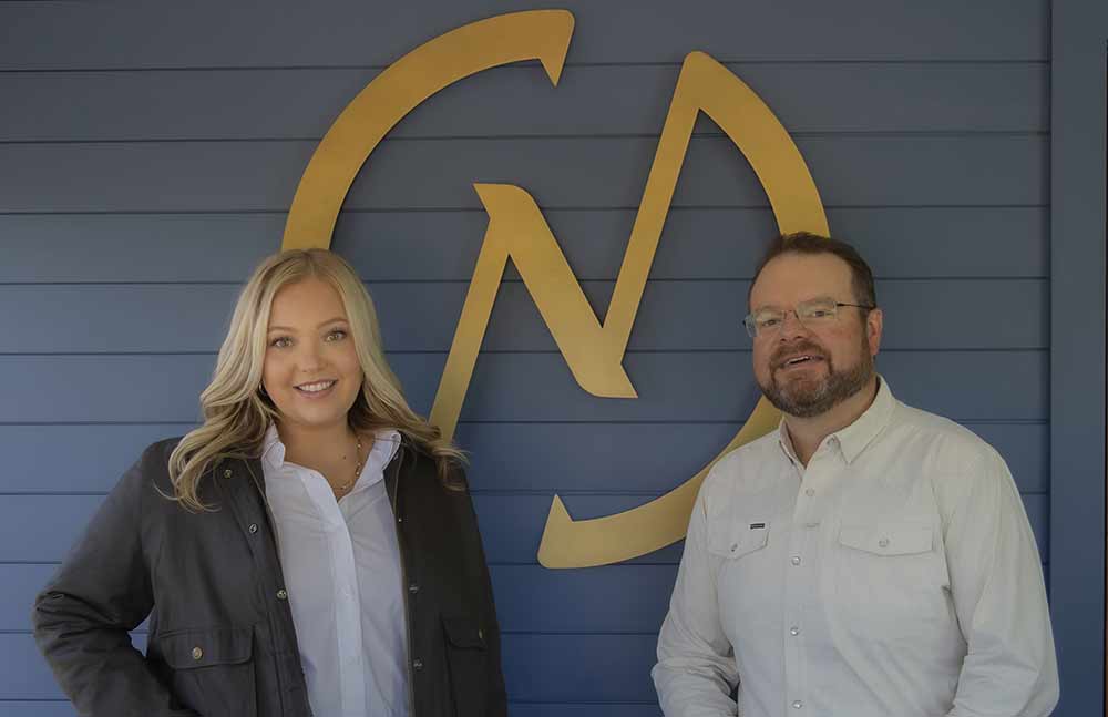 staff hannah and kyle of nashville gold and coin shop in belle meade tn